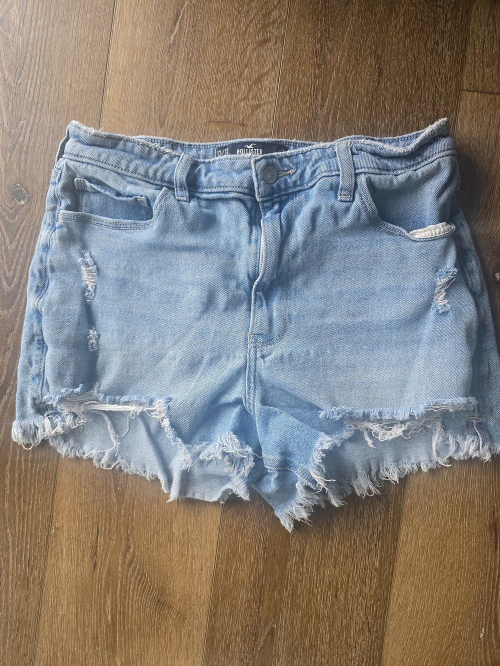 Hollister Ultra Highrise Mom Short Size 13
